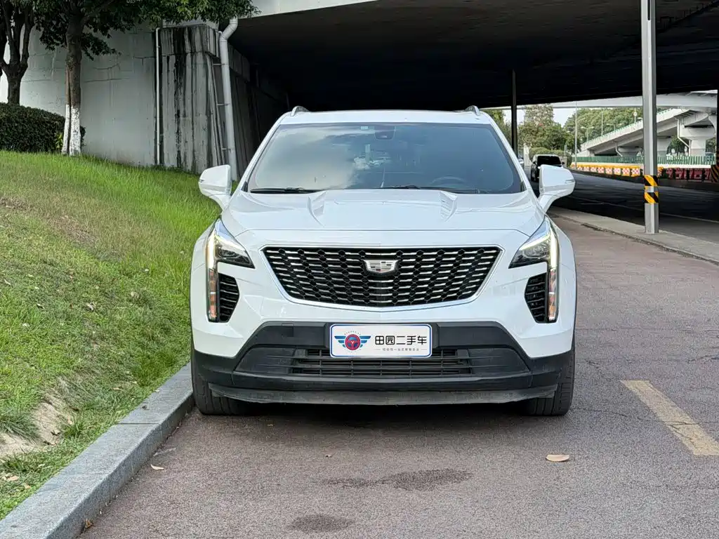 Cadillac XT4 — фото 2