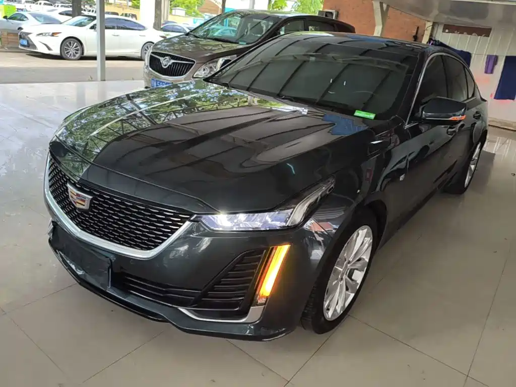 Cadillac CT5 — фото 2
