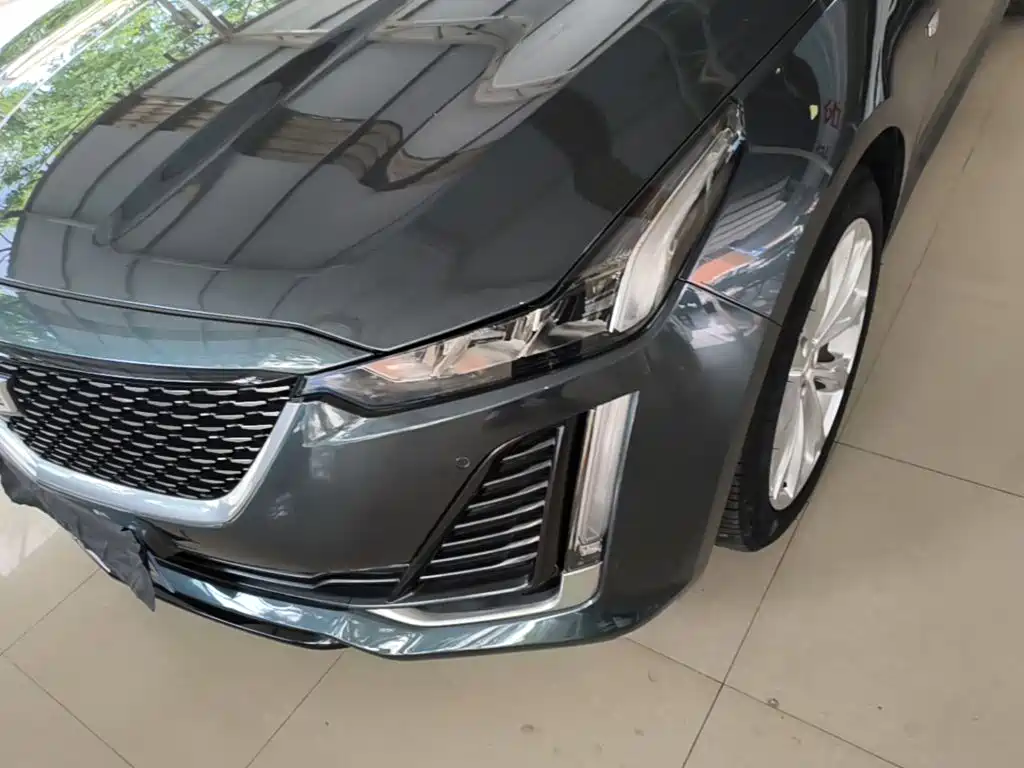 Cadillac CT5 — фото 24
