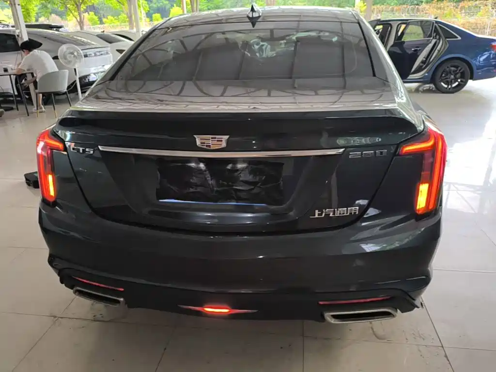 Cadillac CT5 — фото 6