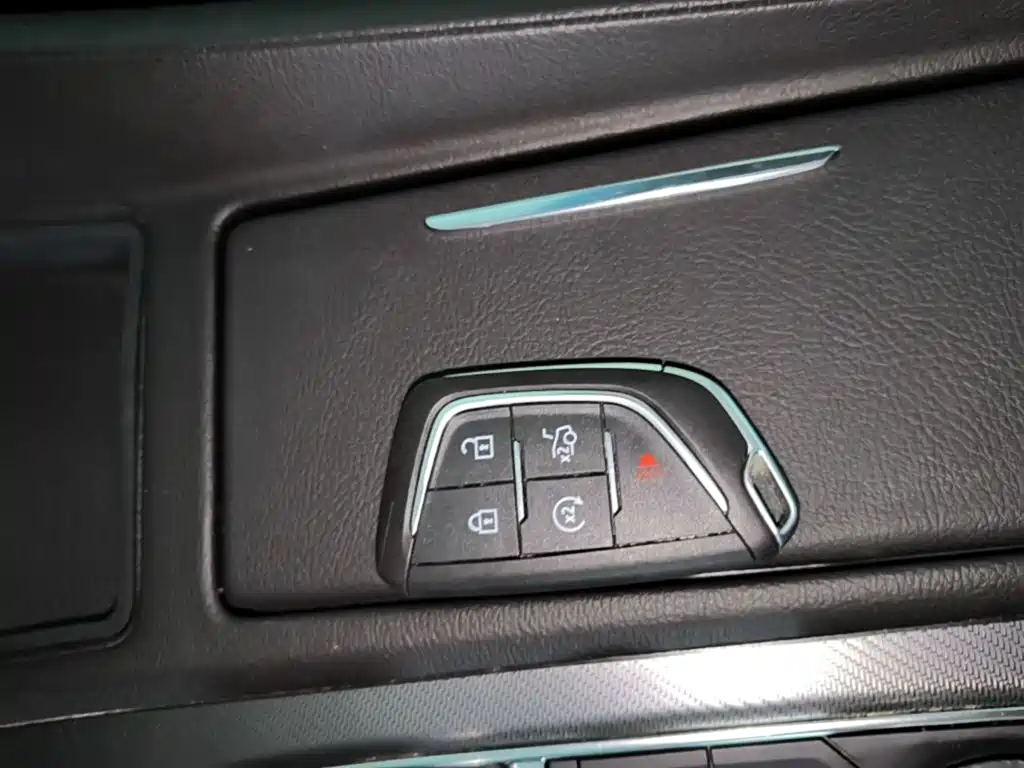 Cadillac CT5 — фото 9