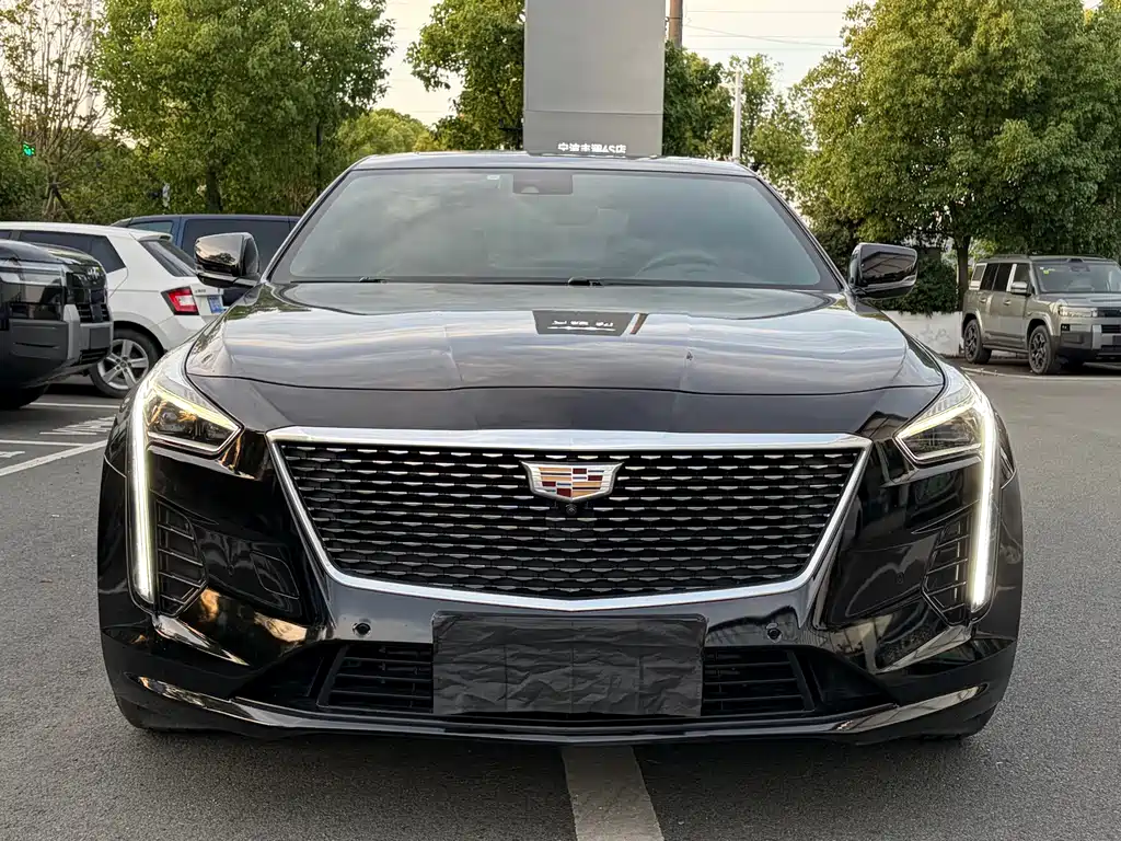 Cadillac CT6 — фото 2
