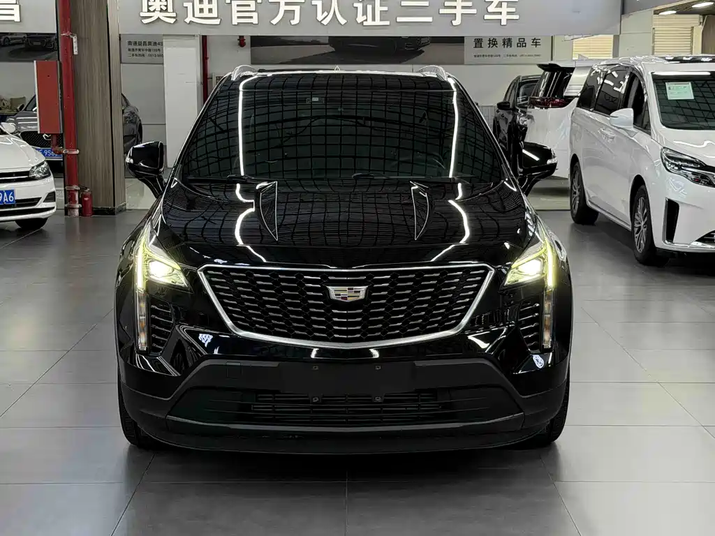 Cadillac XT4 — фото 6