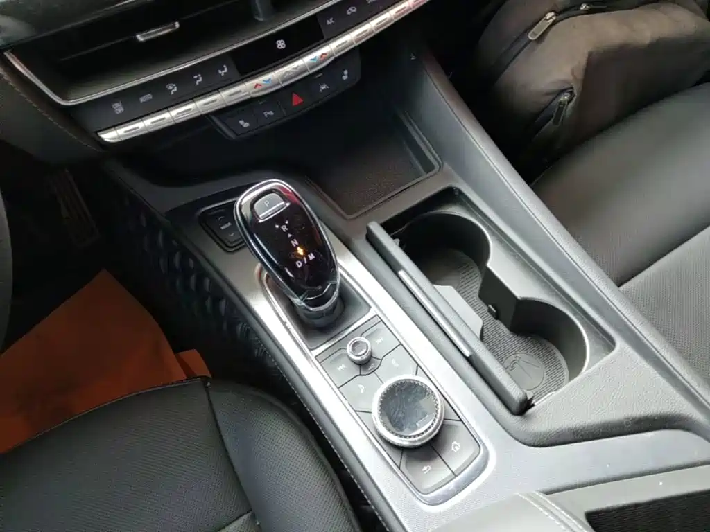 Cadillac CT5 — фото 14