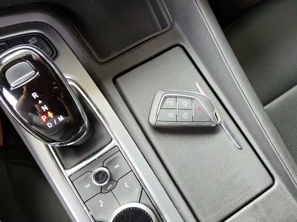 Cadillac CT5 — фото 9