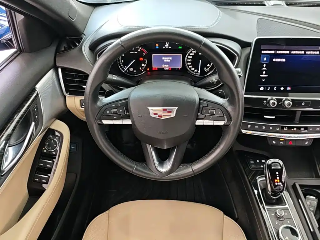 Cadillac CT5 — фото 7
