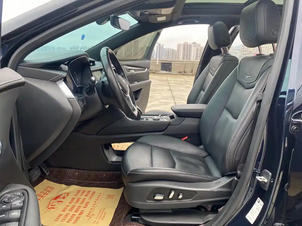 Cadillac XT5 — фото 9
