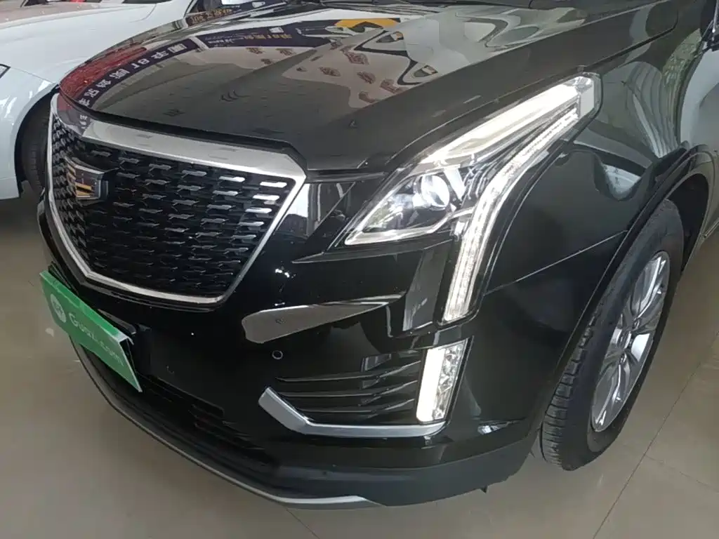 Cadillac XT5 — фото 24