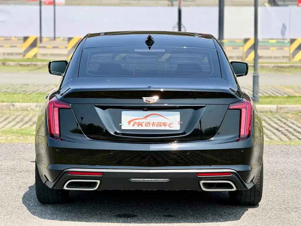 Cadillac CT5 — фото 15