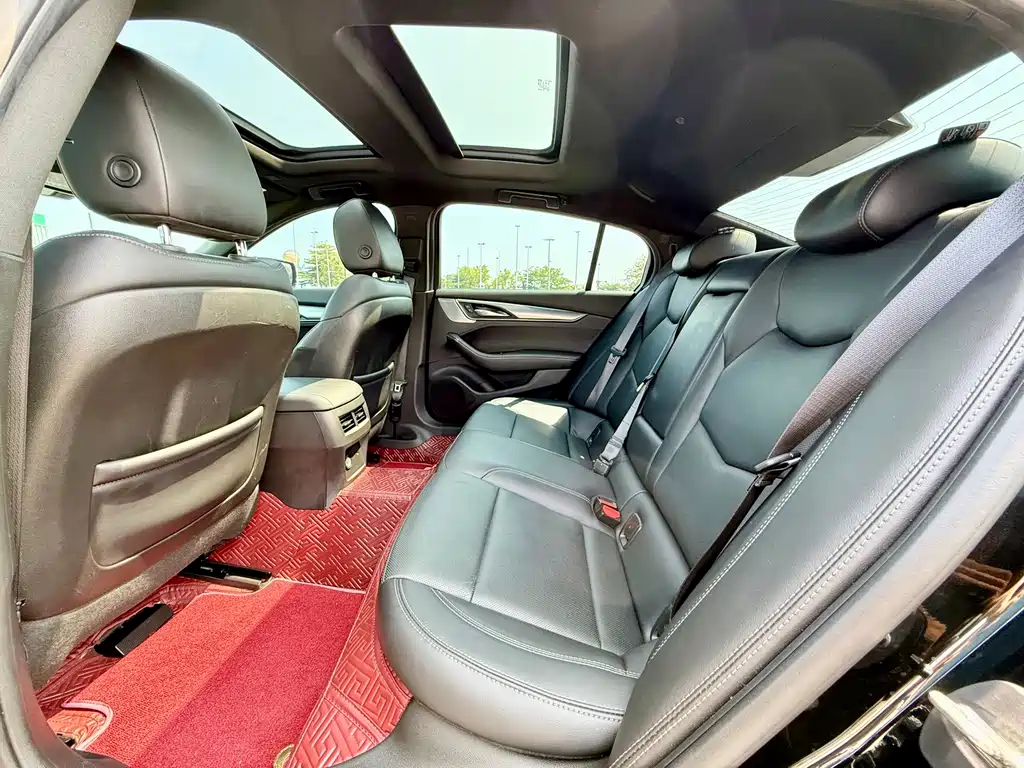 Cadillac CT5 — фото 5