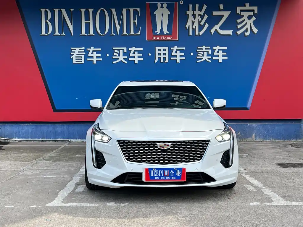 Cadillac CT6 — фото 18