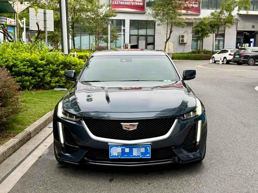 Cadillac CT5 — фото 2