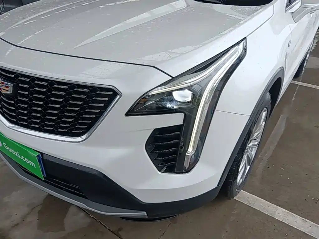 Cadillac XT4 — фото 24
