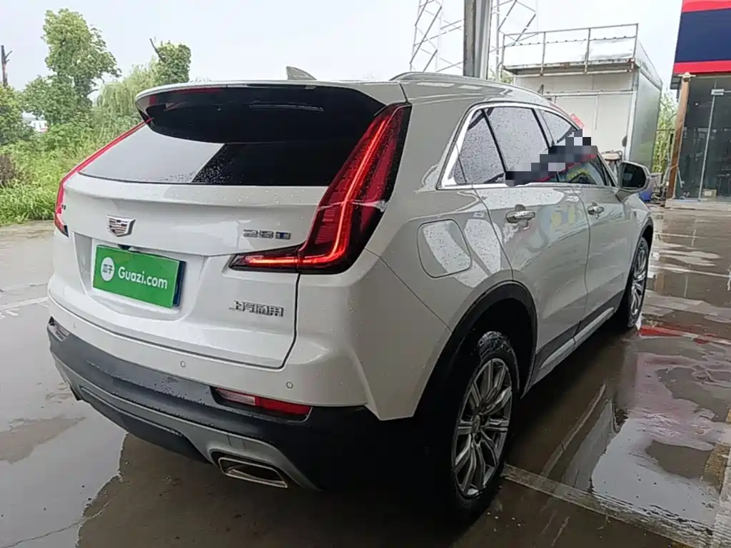 Cadillac XT4 — фото 7