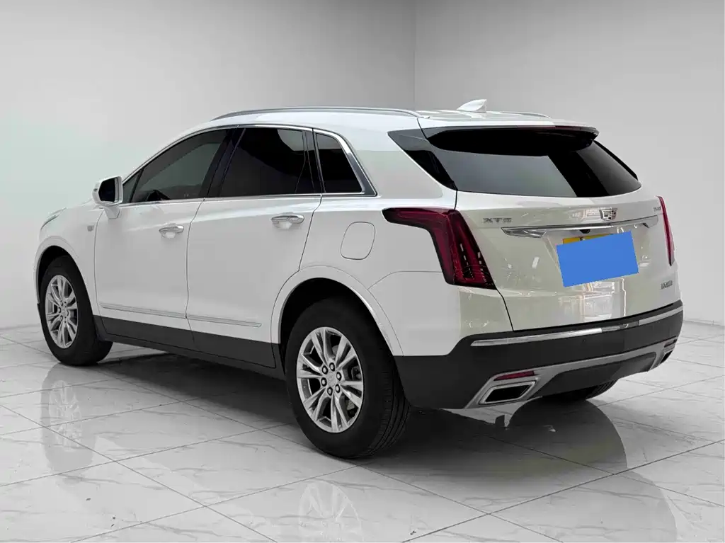 Cadillac XT5 — фото 5
