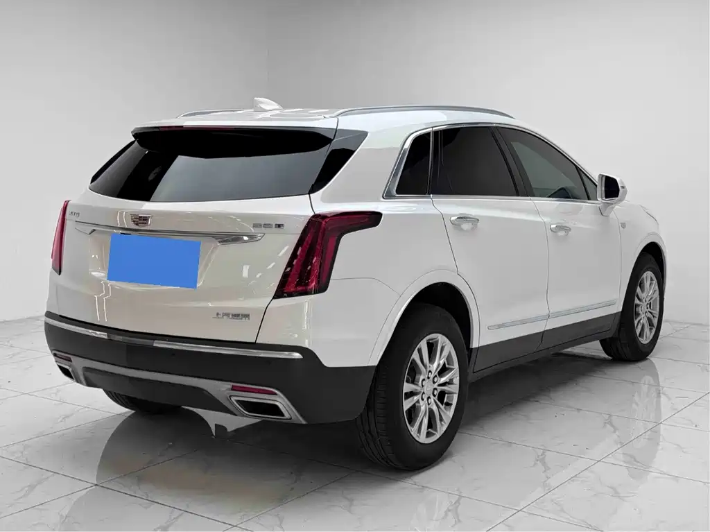 Cadillac XT5 — фото 7