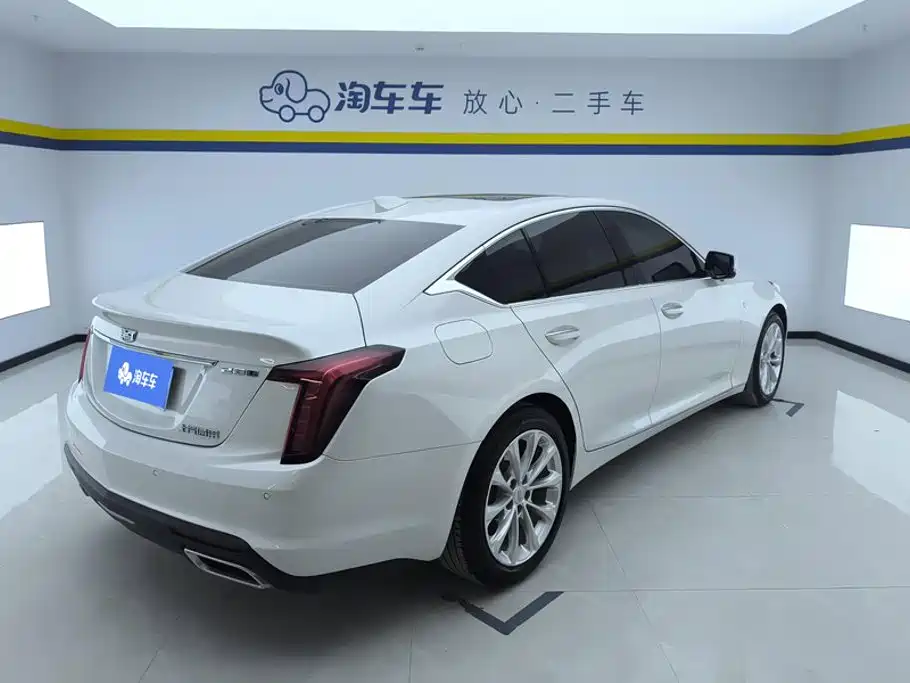 Cadillac CT5 — фото 3