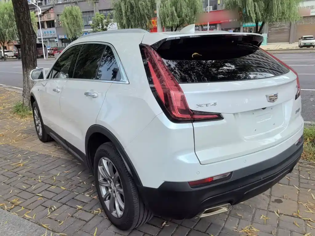 Cadillac XT4 — фото 5