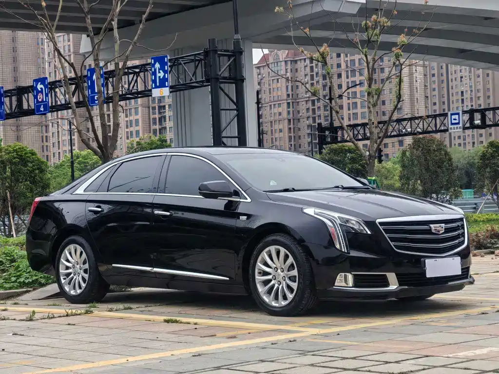 Cadillac XTS — фото 2