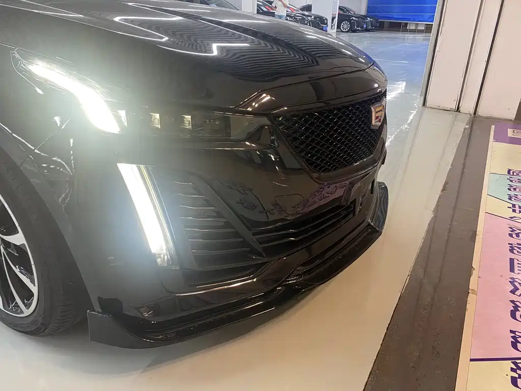 Cadillac CT5 — фото 17