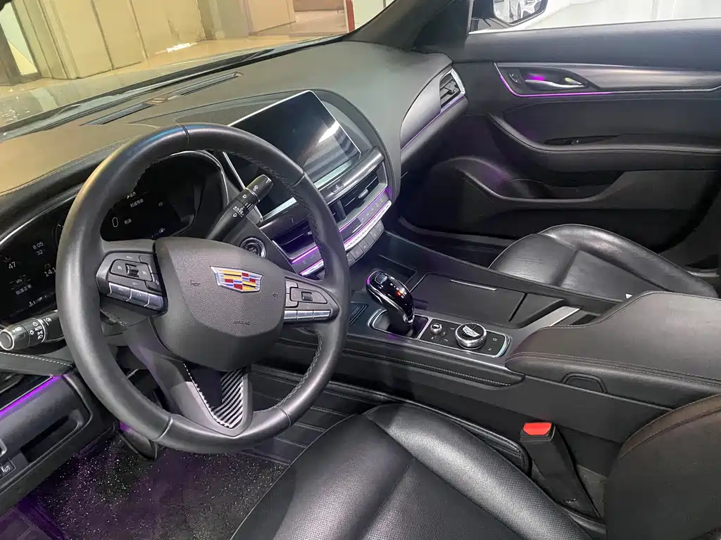 Cadillac CT5 — фото 5