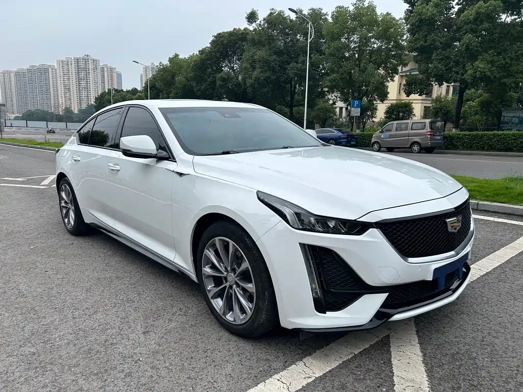 Cadillac CT5 — фото 3