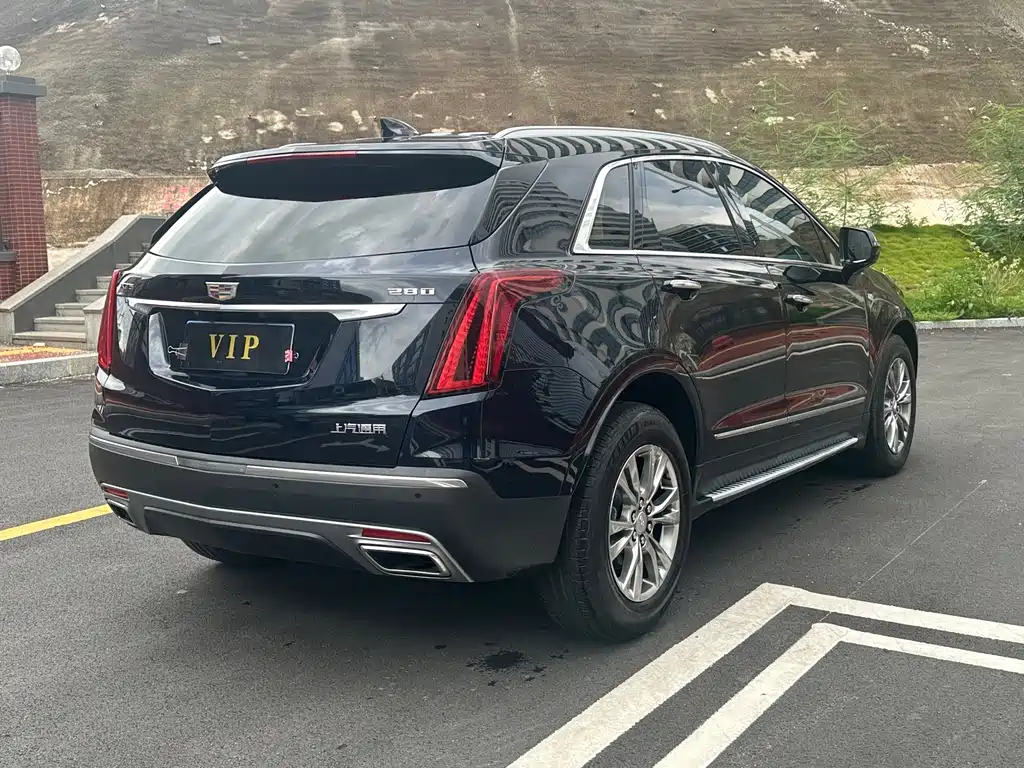Cadillac XT5 — фото 6