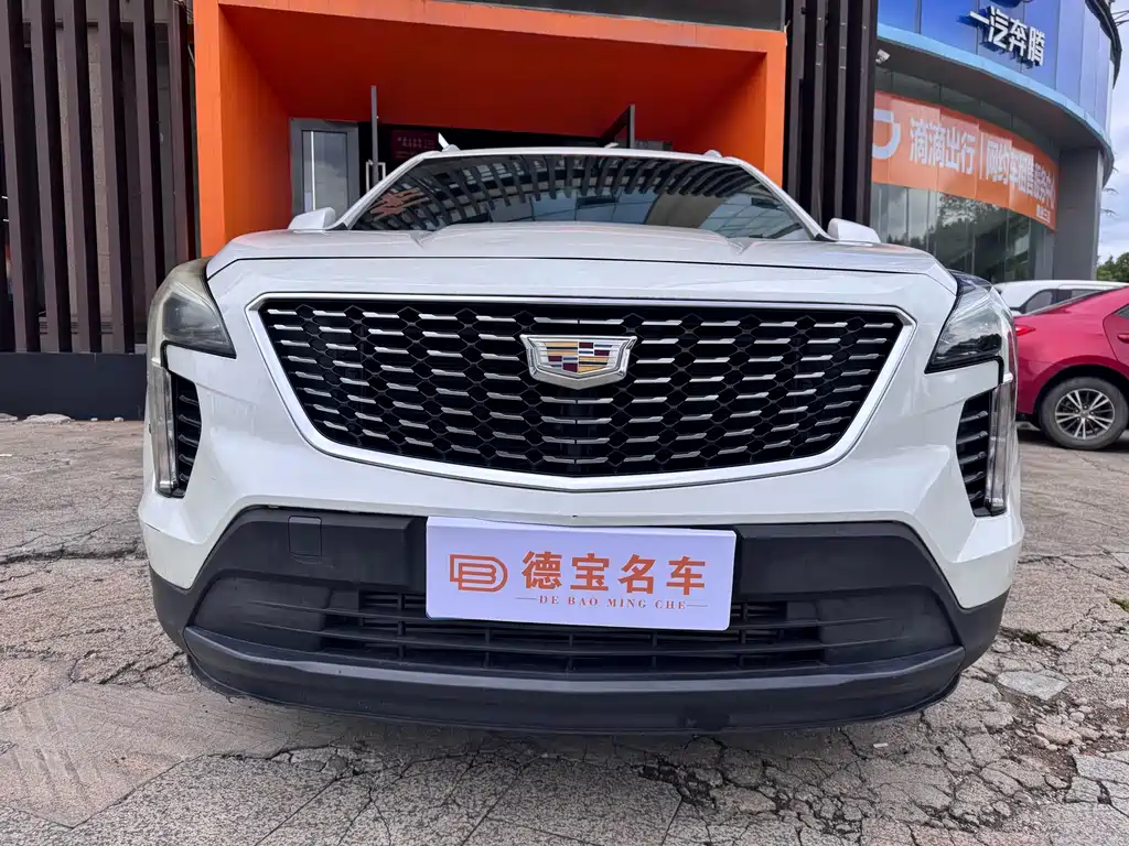 Cadillac XT4 — фото 2