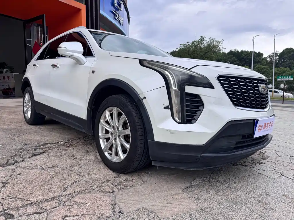 Cadillac XT4 — фото 3