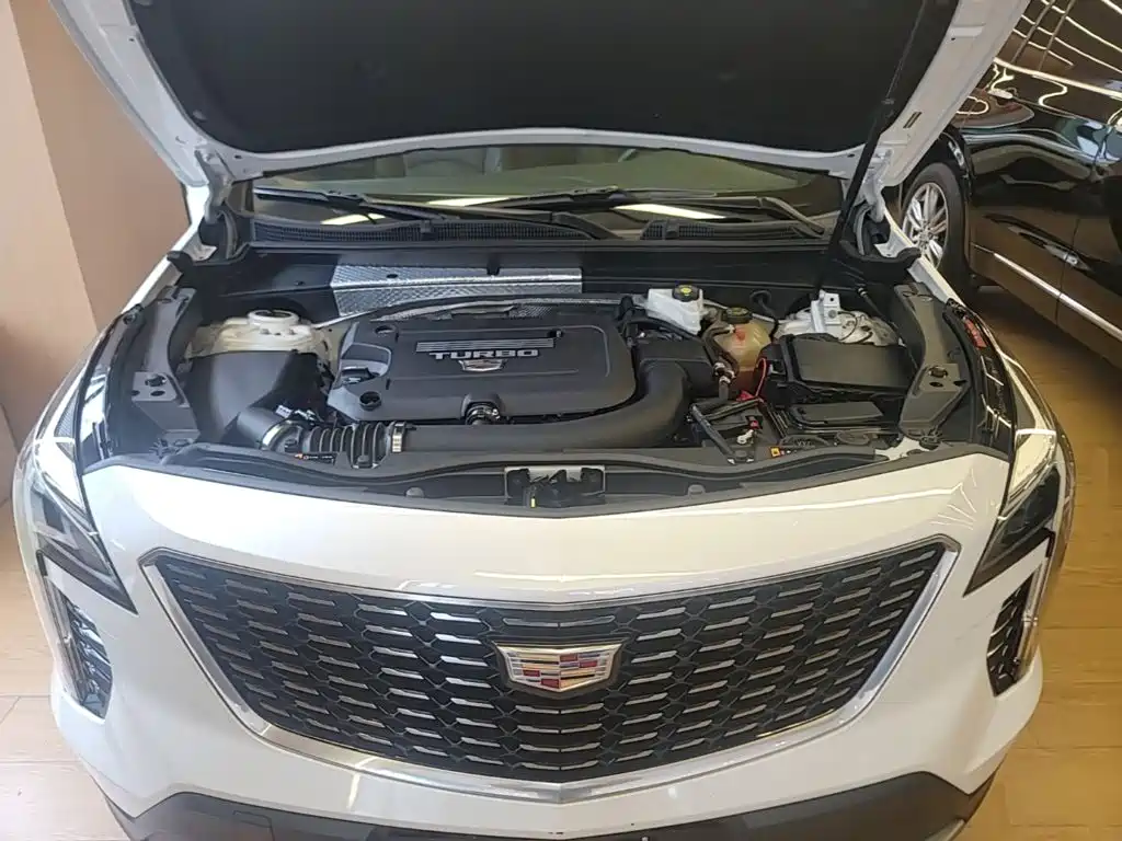 Cadillac XT4 — фото 20