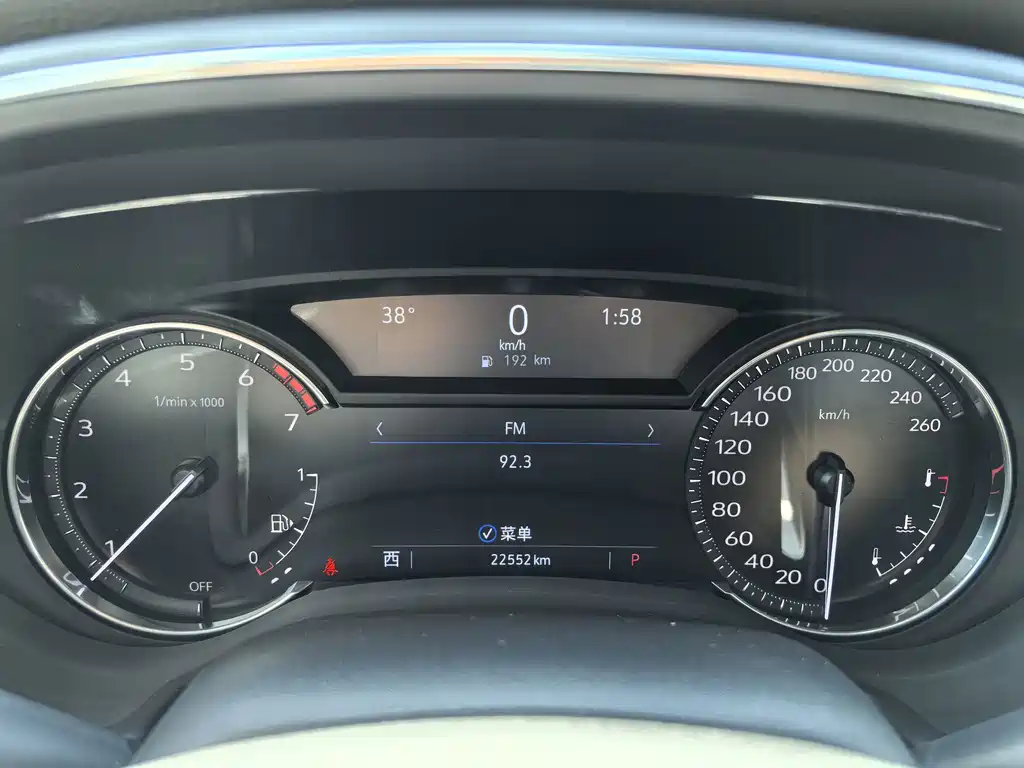 Cadillac CT5 — фото 9