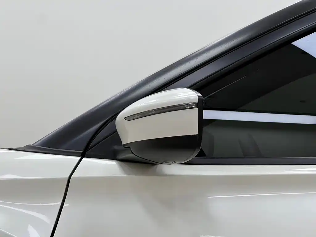 Nissan Kicks — фото 23
