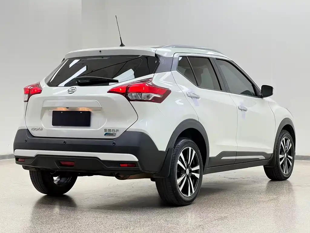 Nissan Kicks — фото 4