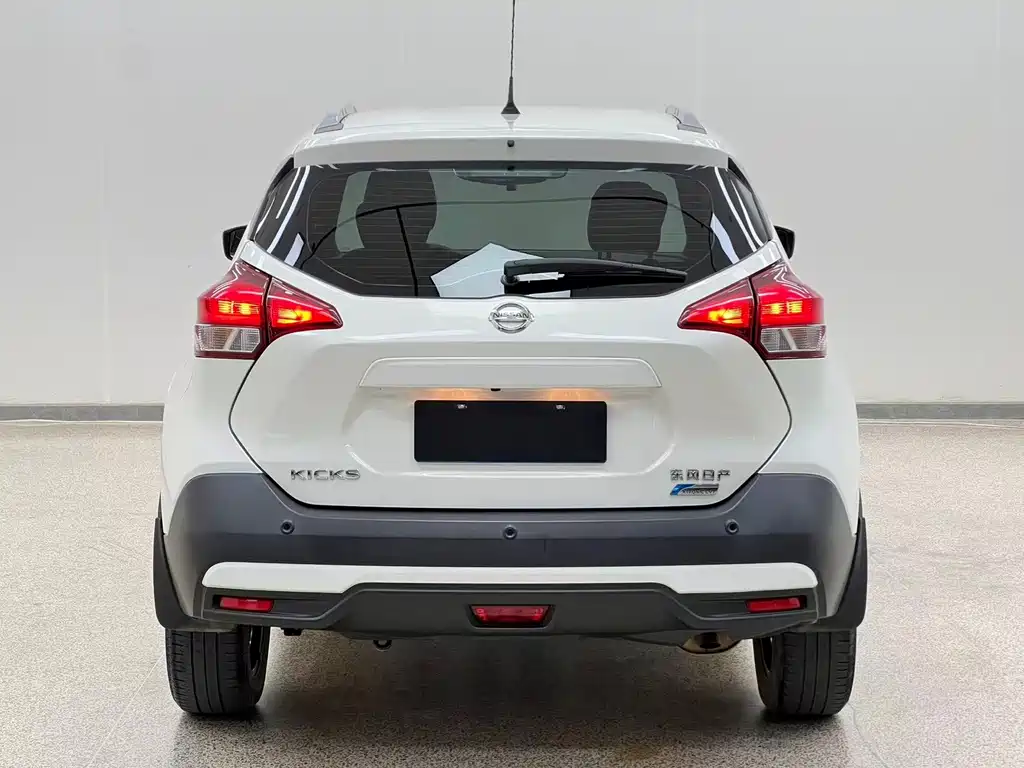 Nissan Kicks — фото 5