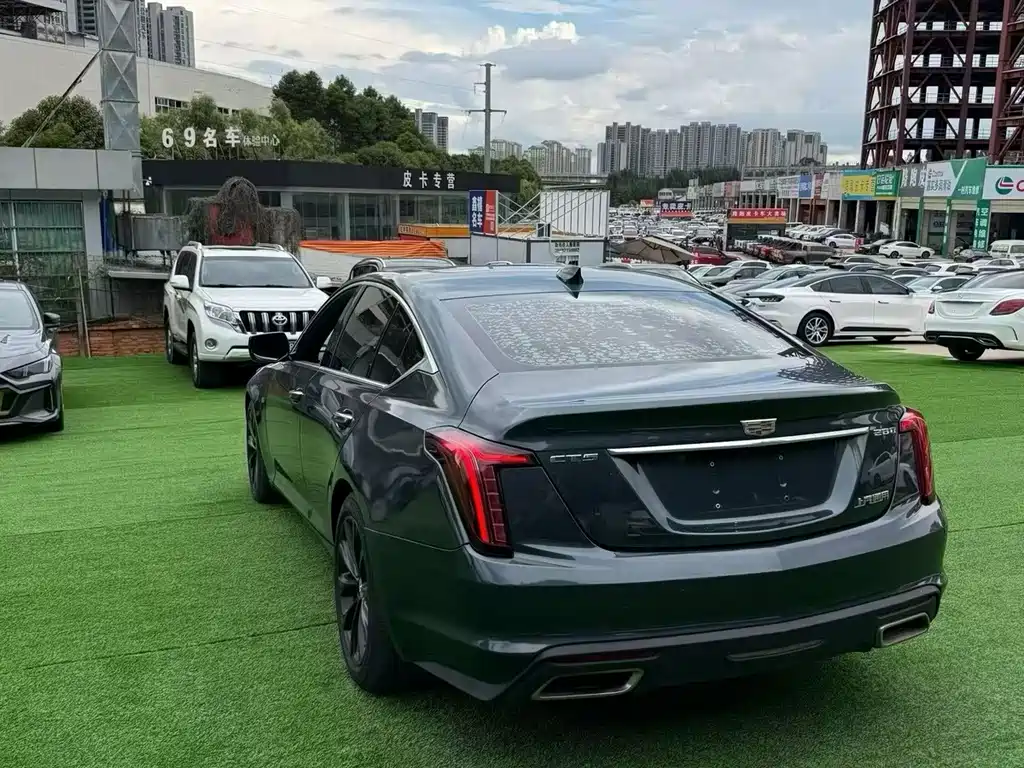 Cadillac CT5 — фото 9