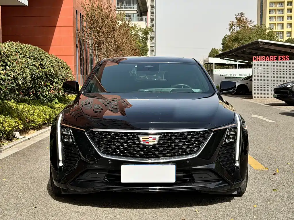 Cadillac CT5 — фото 2