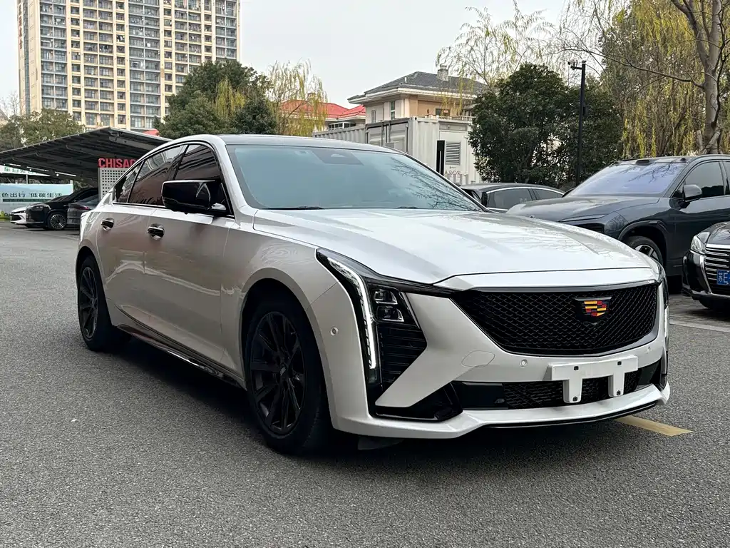 Cadillac CT5 — фото 3