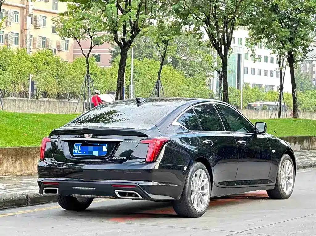 Cadillac CT5 — фото 6