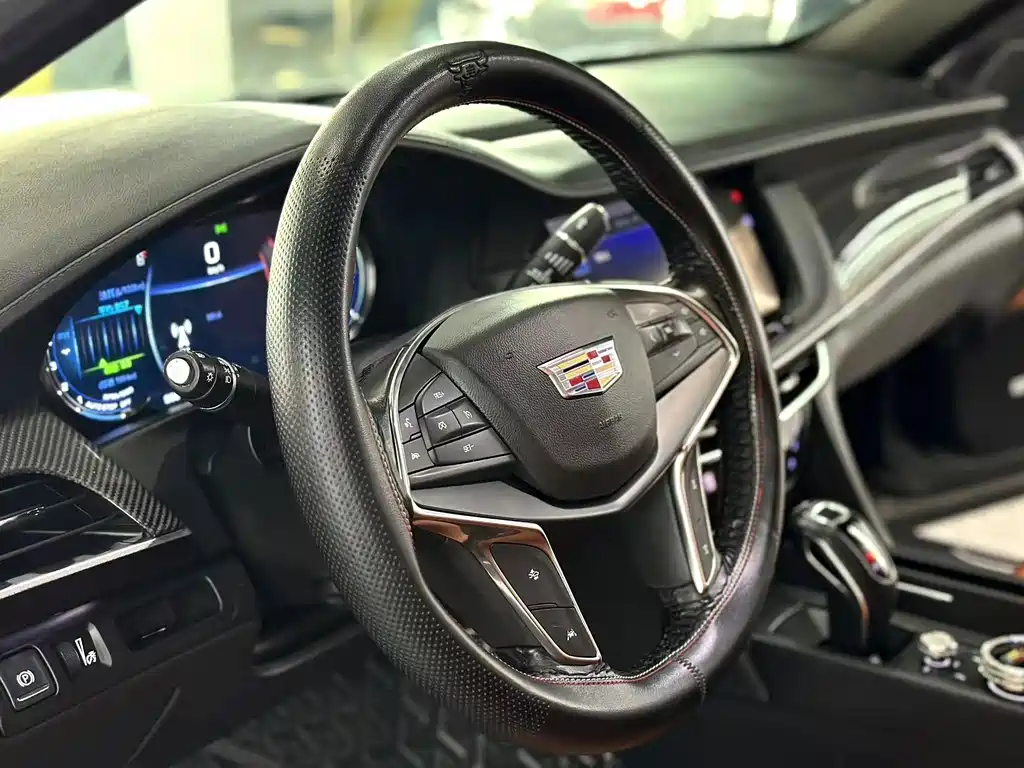 Cadillac CT6 — фото 6