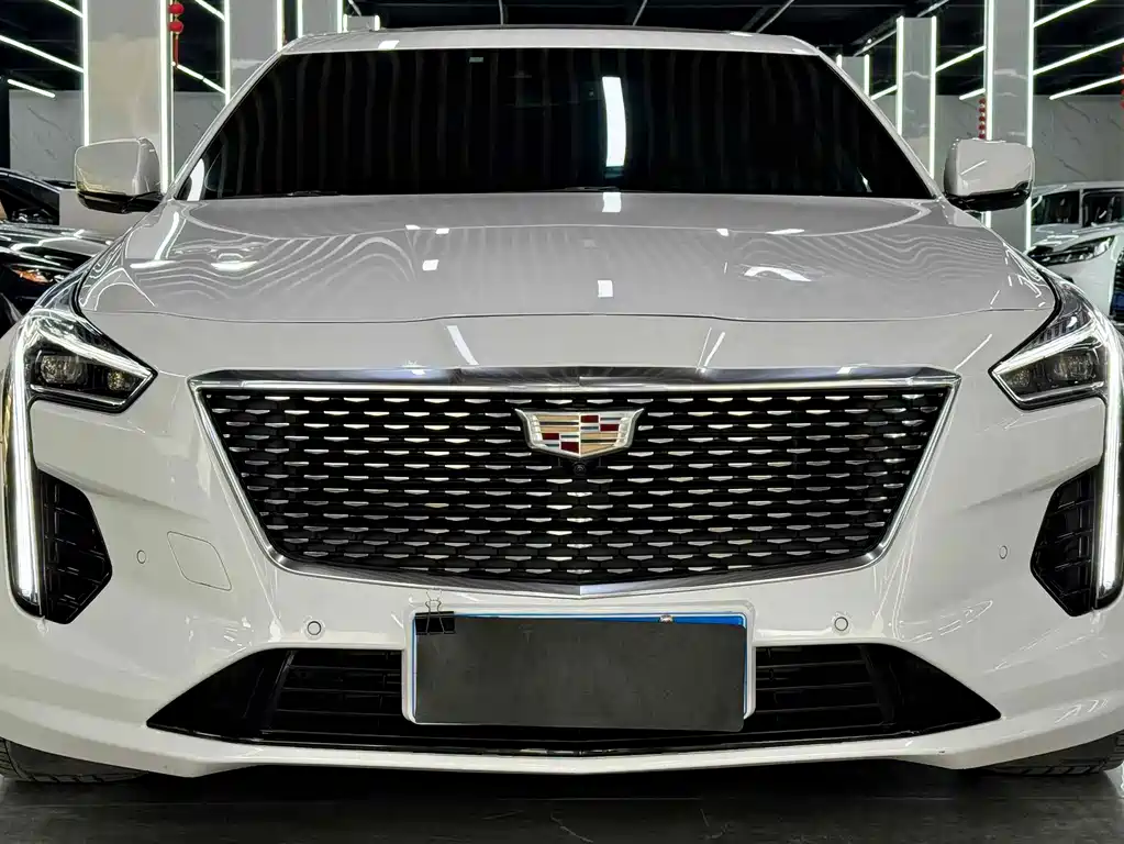 Cadillac CT6 — фото 2