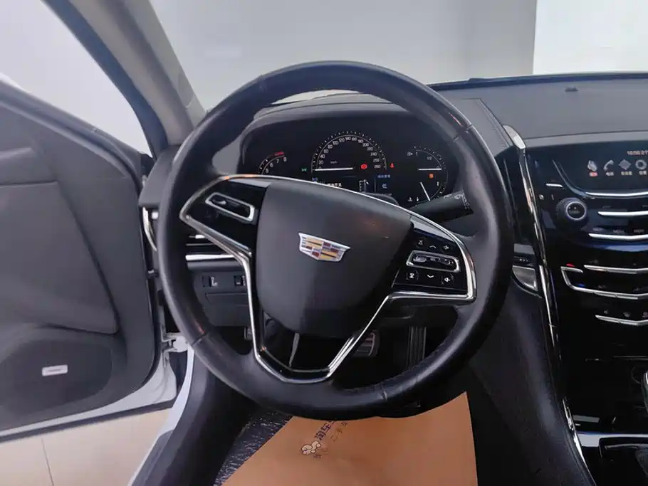 Cadillac ATS-L — фото 15
