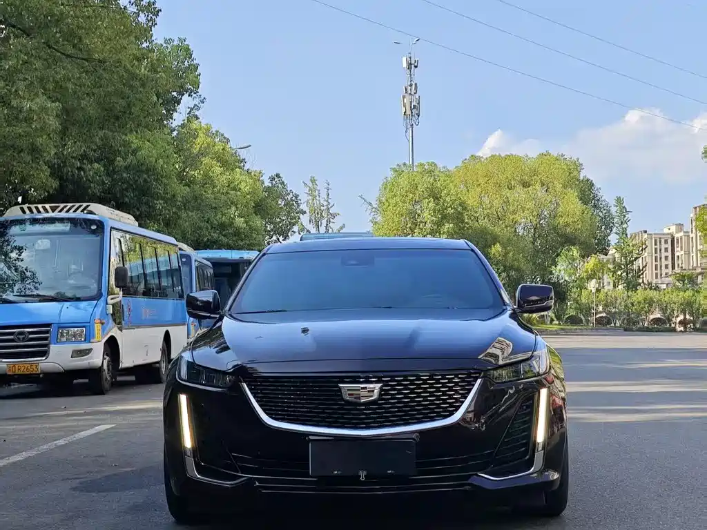 Cadillac CT5 — фото 2
