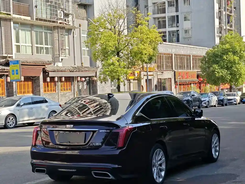 Cadillac CT5 — фото 14