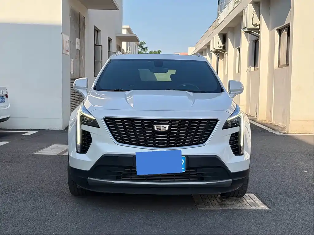 Cadillac XT4 — фото 2