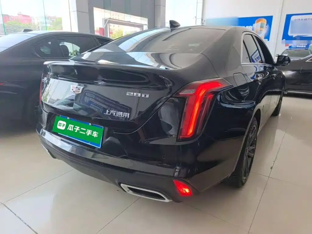 Cadillac CT4 — фото 7
