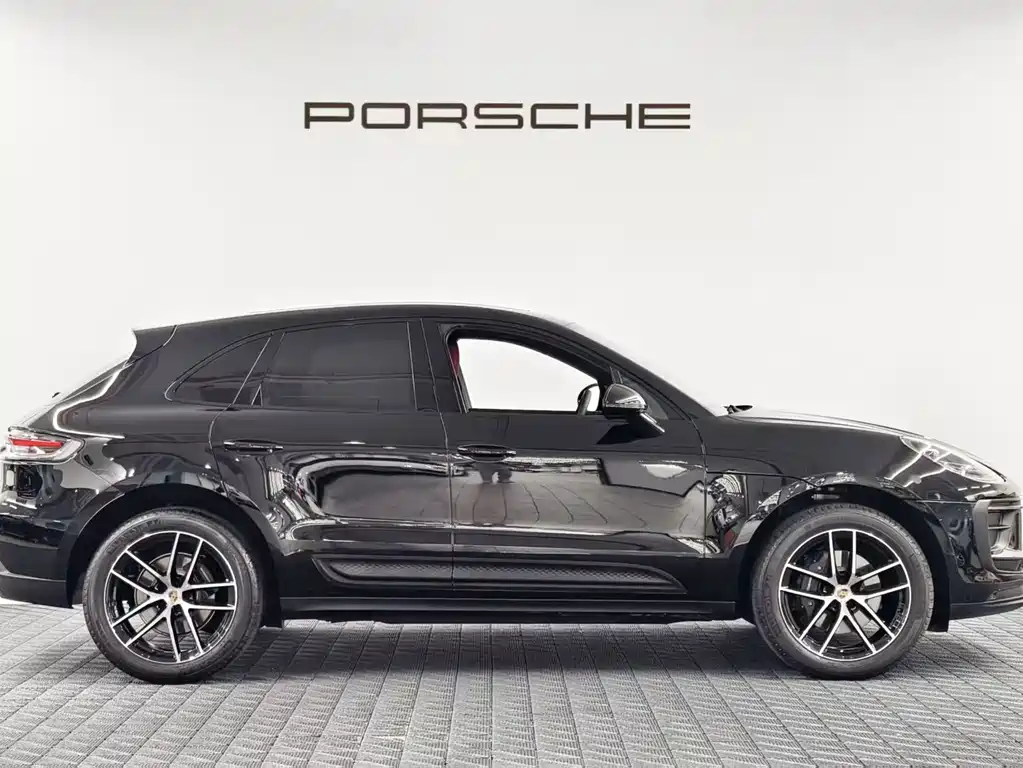 Porsche Macan — фото 8