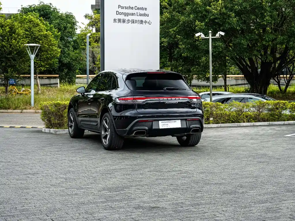 Porsche Macan — фото 14