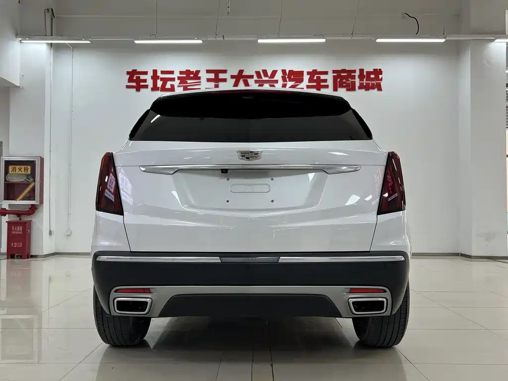 Cadillac XT5 — фото 8