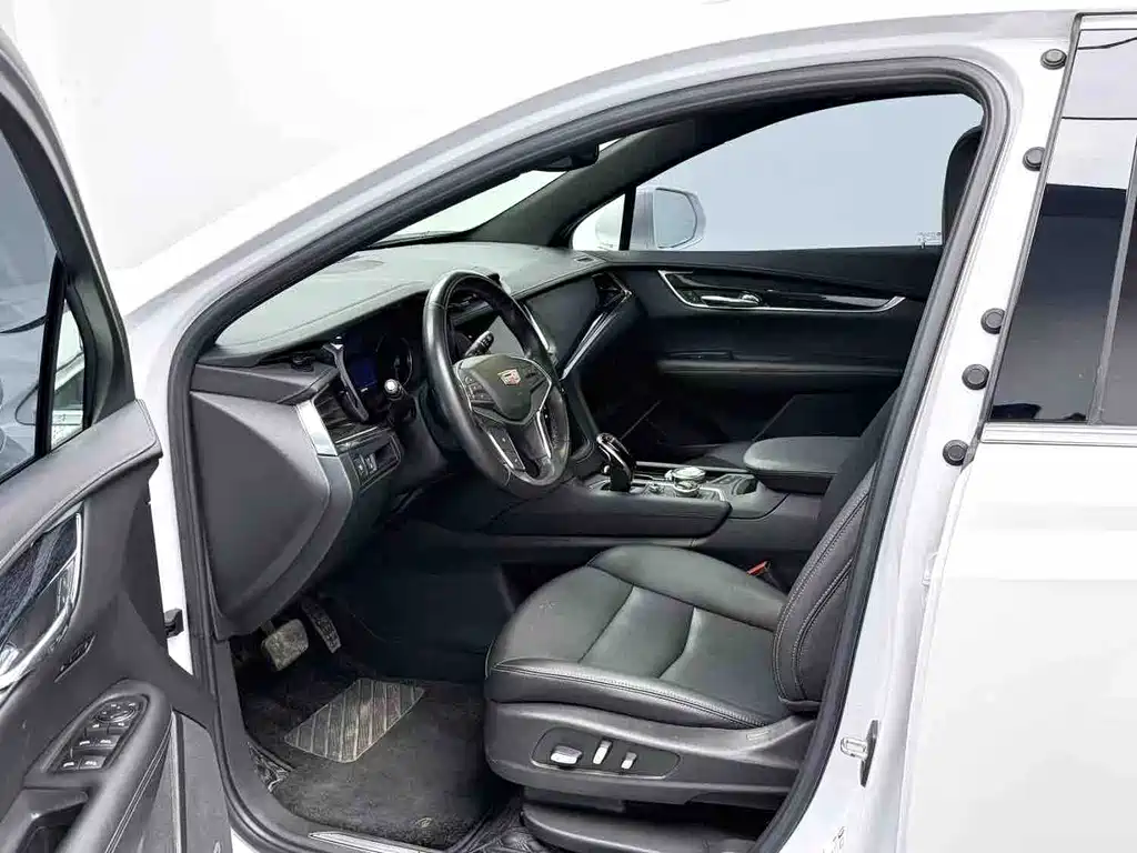 Cadillac XT5 — фото 4