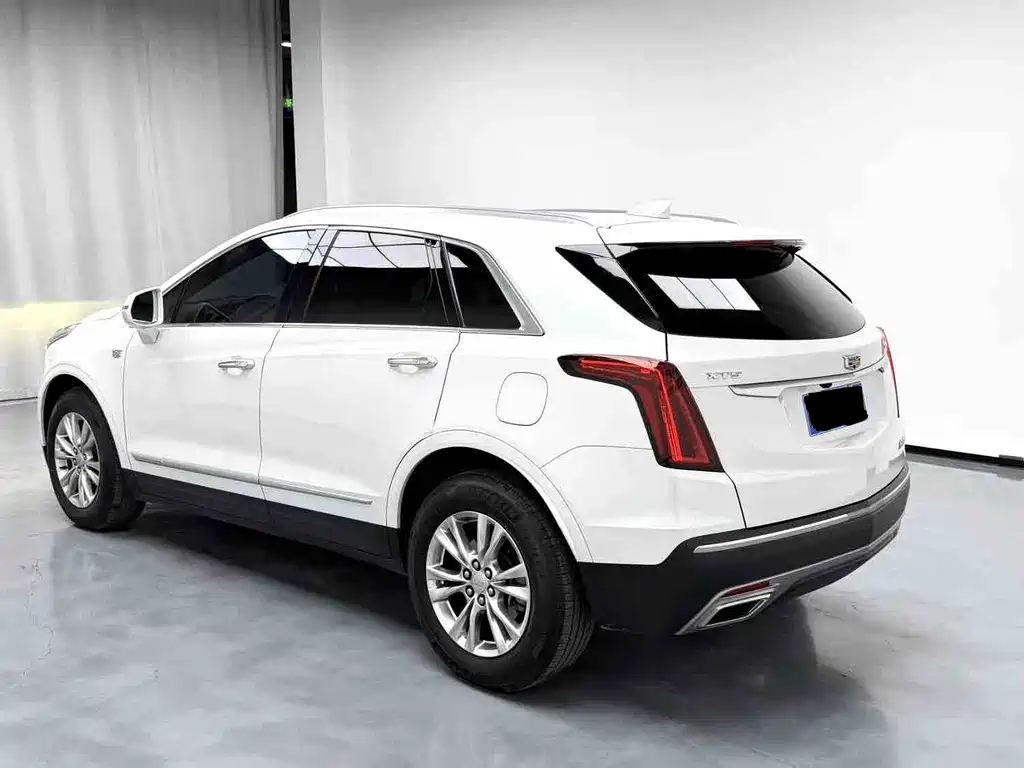 Cadillac XT5 — фото 7